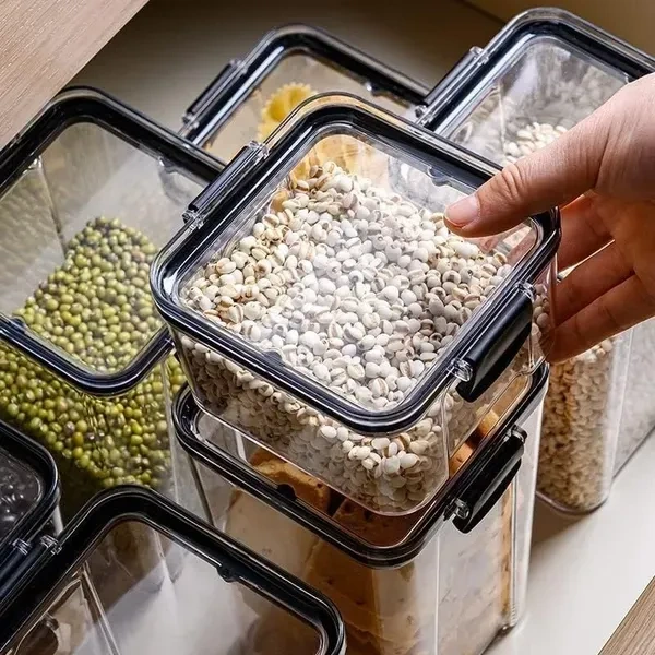 GOLWYN Air Tight Containers For Kitchen Storage Set, Fridge Storage Boxes, Kitchen Containers Set (700 Ml Set Of 4)(Plastic), Transparent