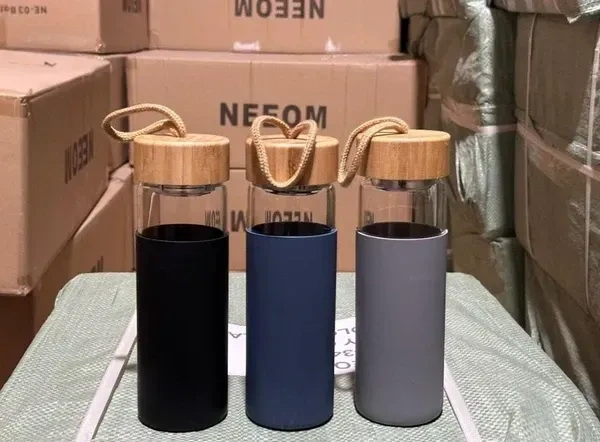 550 ML Borosilicate Glass Water Bottle with Bamboo Lid and Silicone Sleeve - BPA-Free