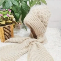 LETURE® Women’s 2-in-1 Integrated Hat & Scarf, Windproof Winter Woolen Cap with Ear Protection, Cold-Resistant Fleece Lining, Soft & Comfortable for Winter Activities Multicolour, 1 pic