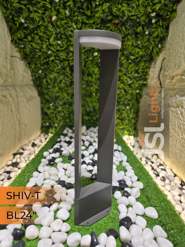 APRA Shiv T-1519 12W 24" Bollard  Light