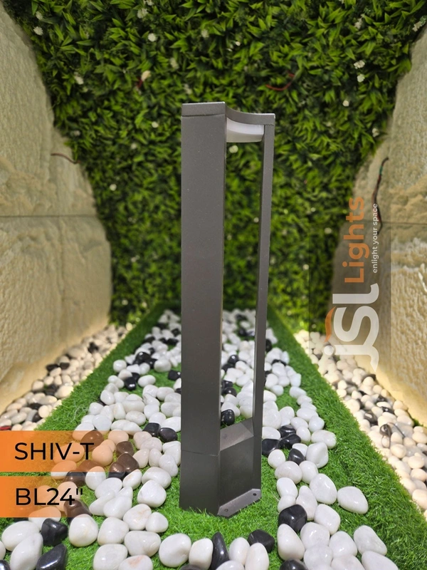 APRA Shiv T-1519 12W 24" Bollard  Light