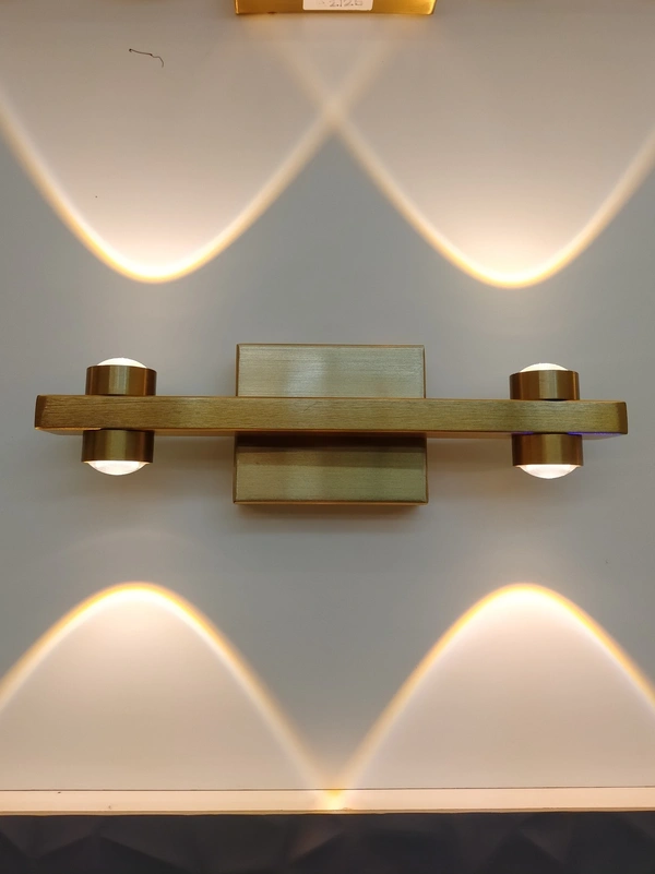 LX 985 4W GD Wall Up Down Light Warm White - 4W