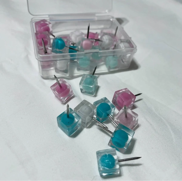 Aesthetic Pins (32 Pcs)