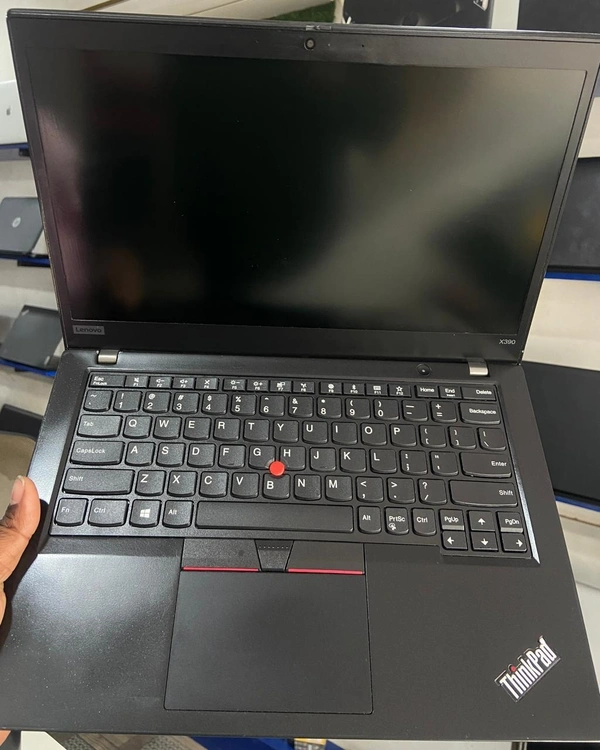 (Refurbished) Lenovo ThinkPad X390 | Core i5 8th Gen | 8GB RAM | 256GB SSD | 13.3-inch FHD | Windows 10 | Original Adapter