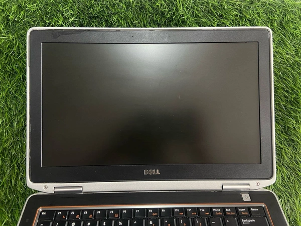 (Refurbished) Dell Latitude E6420 Workstation | Intel Core i5 | 8GB RAM | 256GB SSD | 14” Display | Windows 10 Pro | New Battery | Original Adapter