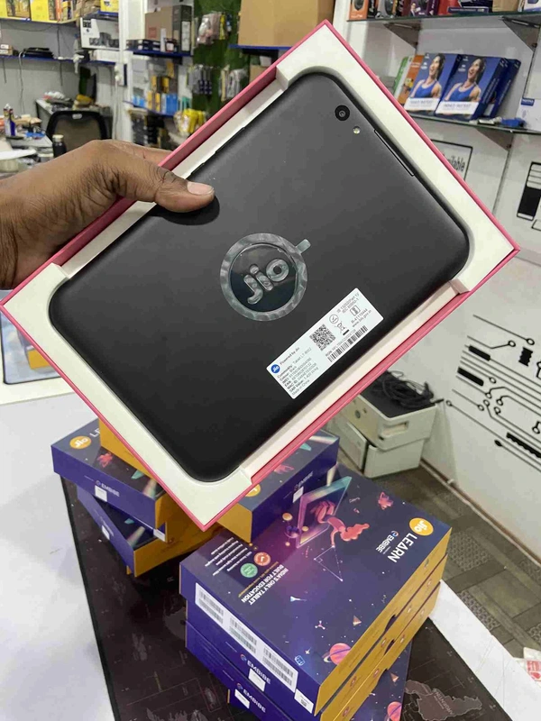 Jio 4G Tablet 