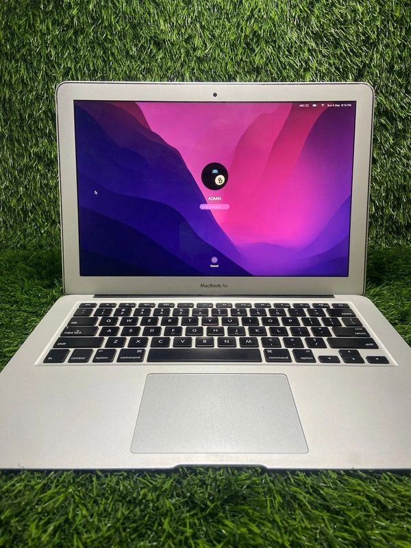 (Refurbished) MacBook Air A1466 (13.3” Screen, 4GB RAM, 128GB SSD, macOS Monterey)