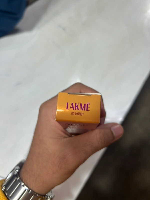 Lakme 9 To 5 CC Cream (Shade=02-Honey) - 9gm