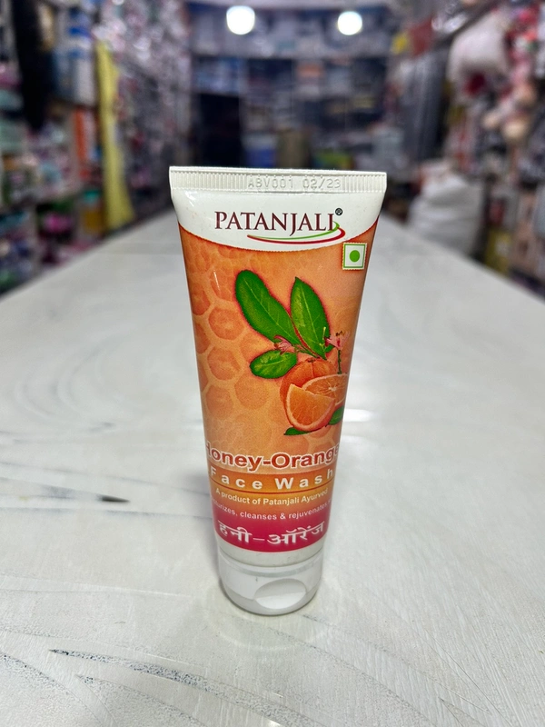 Patanjali Honey-Orange Face Wash  - 60gm