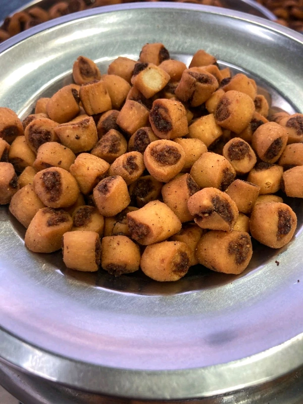 BUTTER MASALA BHAKHARWADI 200 GM