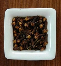 Parijat Premium Whole Cloves, for Indian Cooking | Whole Spices | Fresh & Pure Whole Cloves (Laung)| Aromatic & Flavourful - 50g