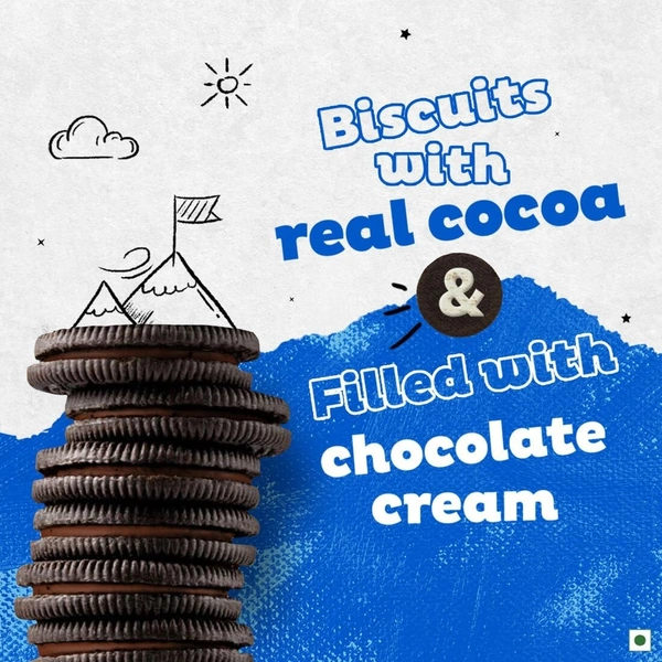 Cadbury Oreo Chocolate Flavour Crème Sandwich Biscuit, 125.25 Gm