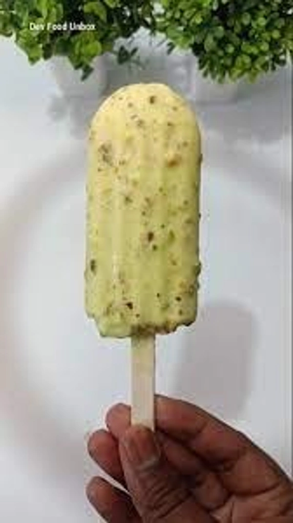 vadi lal shahi pista kulfi - San Felix