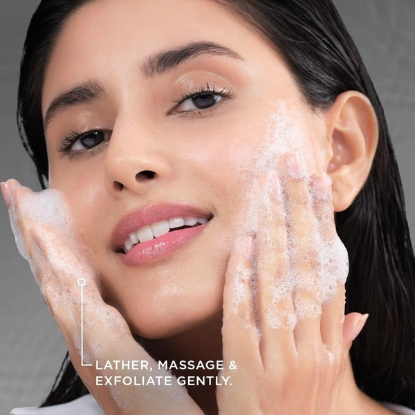 POND'S Bright Miracle Detox Facewash | 10X Power of Activated Charcoal| For Deep Cleaned Skin | Reveals Glow, Pollution Clear Face Wash, 200gm - 200 g, white