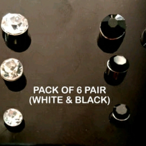 Stud Earrings - Crystal clear