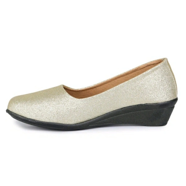 Footwear For Women - Gold, 4