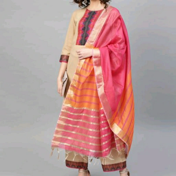 Women Designer Kurti Sets - XS
