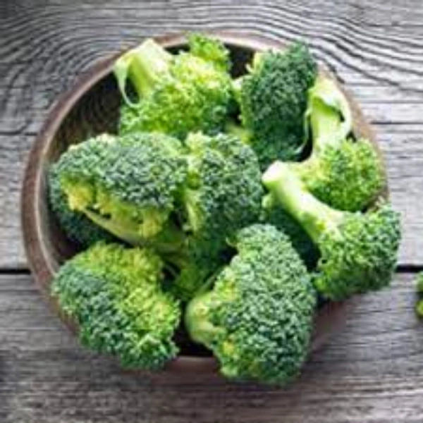 Broccoli : 500 gms (Add 2 quantity to your cart for 1 kg order)
