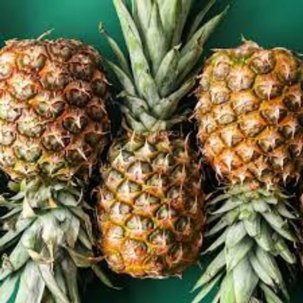 Pineapple : 1piece (700gms - 1kg)