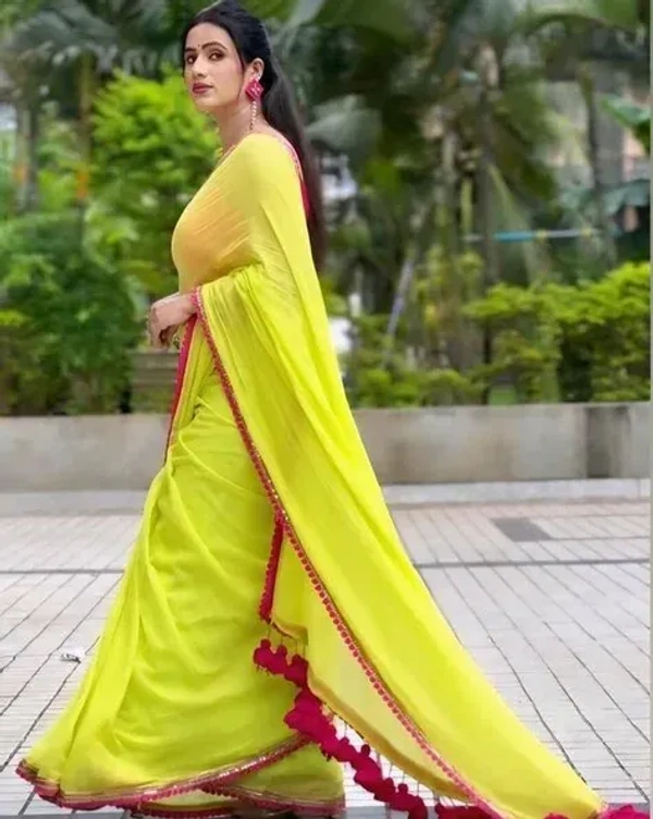 Trending Bollywood Saree With Fancy Lace