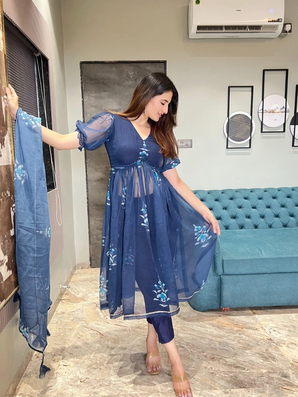 Digital Floral Printed Pure Georgette Fabric Pleated Aliya Cut With Side Cut Suit