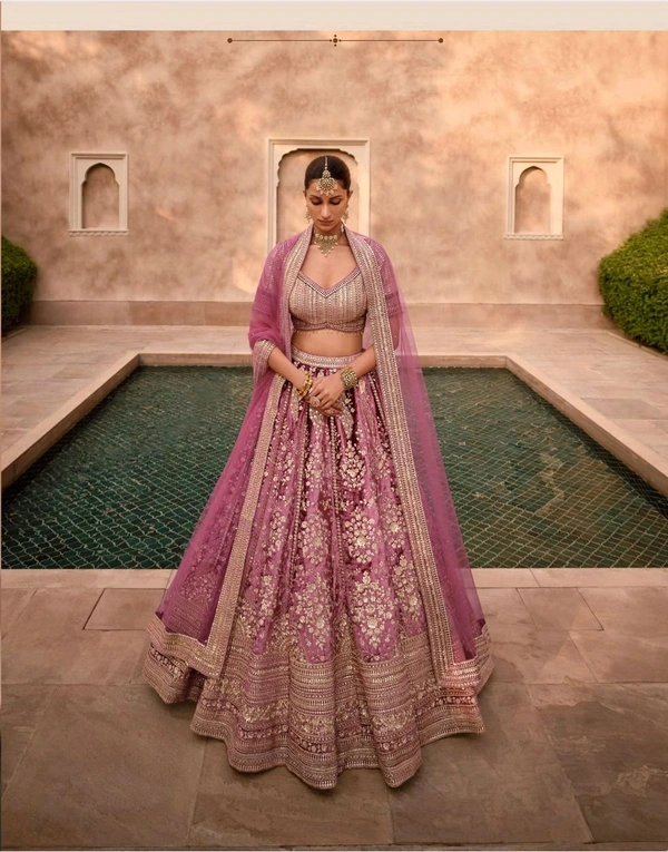 PURE VISCOS LYCRA CRYSTAL SILK WITH HANDWORK BLOUSE AND TALE CUT FULL LENGTH DUPATTA FRONT AND BACK EMBROIDERED WITH CANCAN