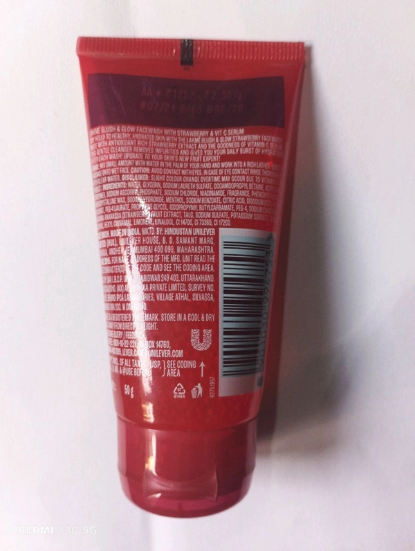 Lakme Blush & Glow Facewash  - 50 Gram