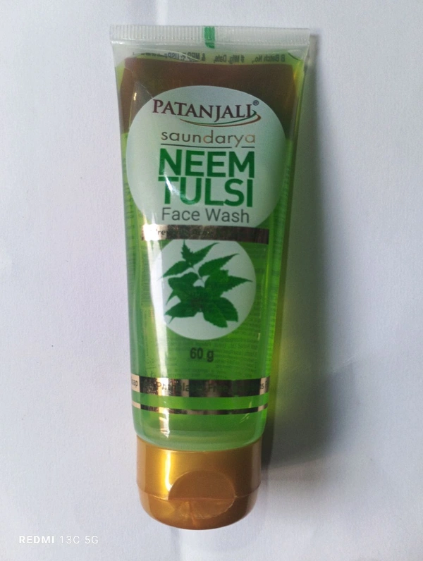 Patanjali Soundarya Neem Tulsi Face Wash - 60 ml