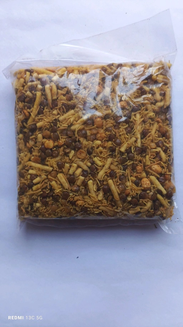 Masur Sev Mix Namkeen 200 Gram - 200 Gram