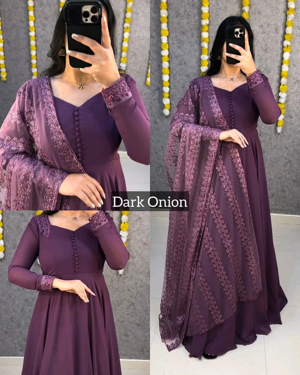 Riya Gown - M, Onion
