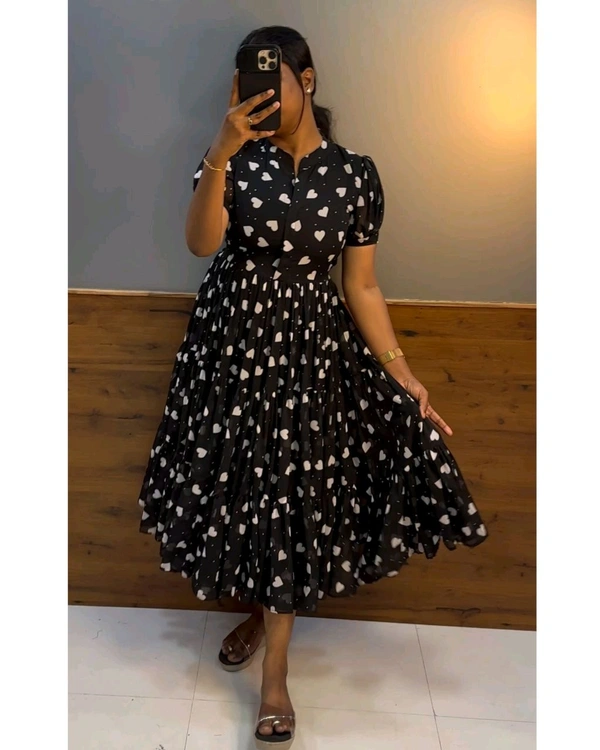 Heart Printed Midi - 5XL, Black.