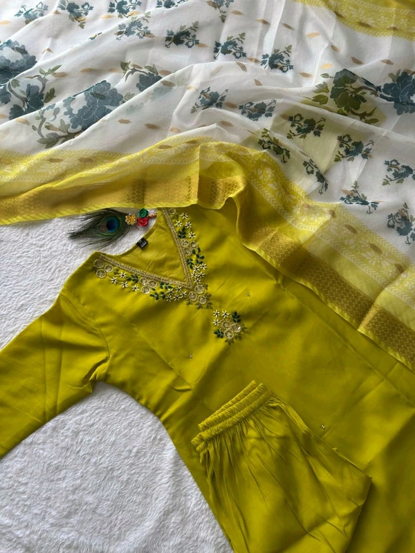 Parrot Yellow-Niya - M