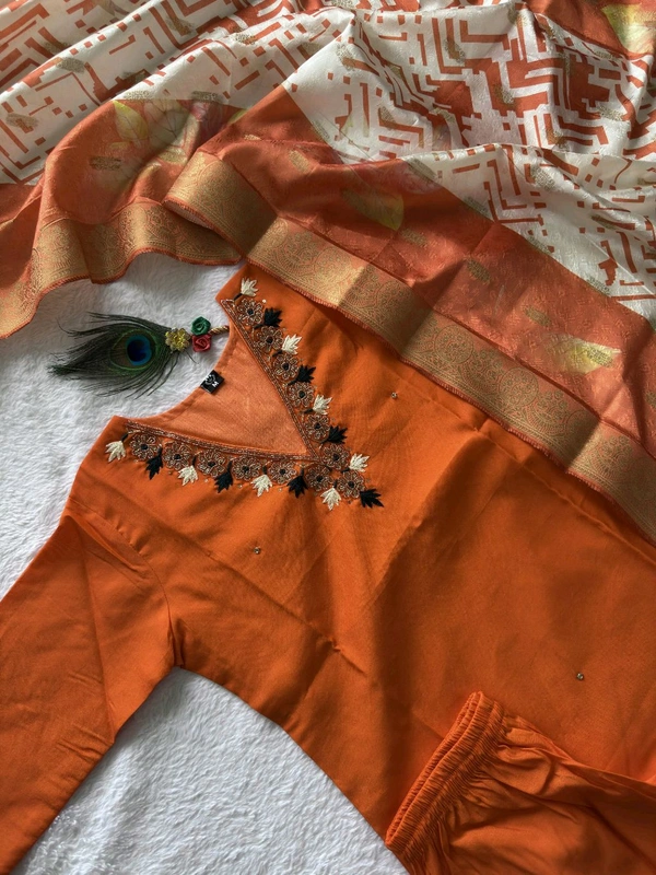 Rust Orange-Niya - L