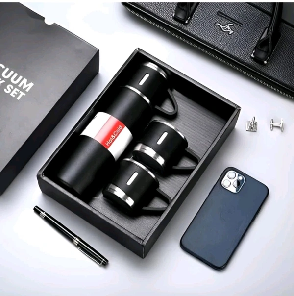 Pack of 1 Vacuum Flask set 3 Cup set for Hot & Cold Drink BPA Free Black 500 ml 