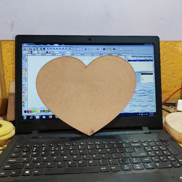 Mdf Heart - Natural, 8inch thickness 5.5mm