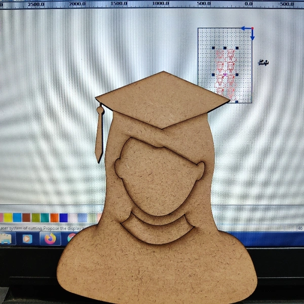MDF Lawyer Lady  - natural, height 6inch thickness 5.5mm