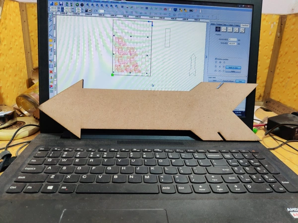 Mdf Arrow - natural, width 15inch thickness 5.5mm