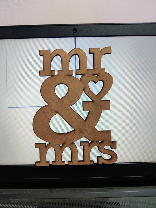 Mr And Mrs - natural, height 8inch thickness 5.5mm