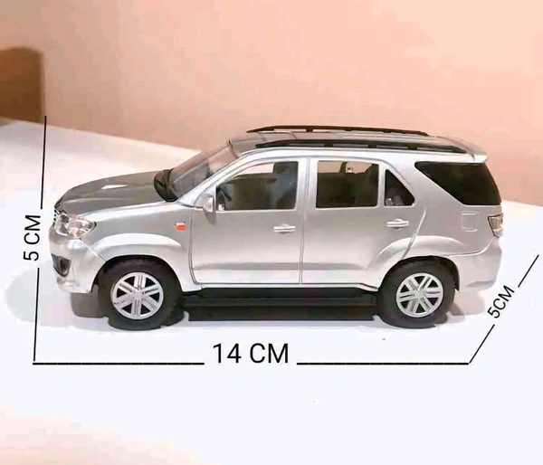 Miniature Fortuner Car  - 1:32