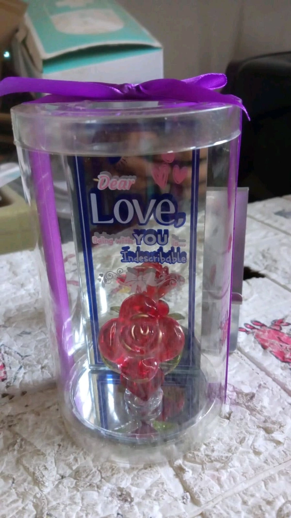 Lovely Rose Gift Showpiece, Love showpiece Valentine's Day Gift, Cute Anniversary, Wedding, Birthday, Boyfriend, Husband Romantic Unique Gift Set, Home Decoration Gift Set (1 Pc)