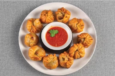 Momos