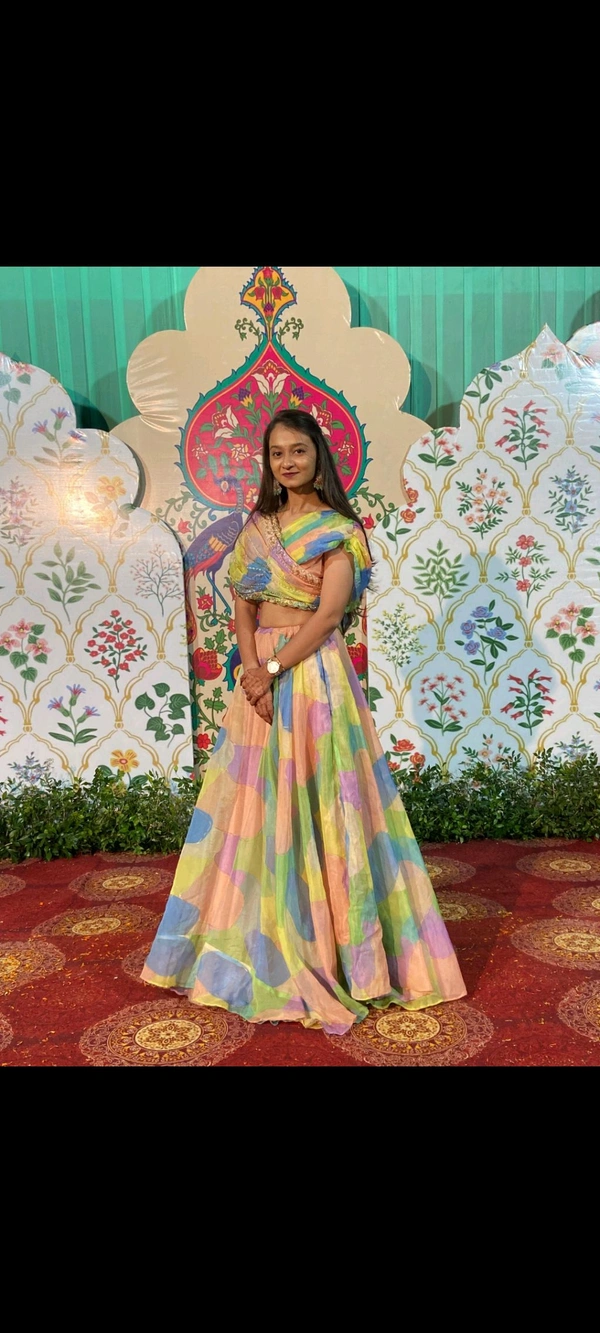 Western Multicolour Lehnga On Rent 😍 - Any Size Adjustable