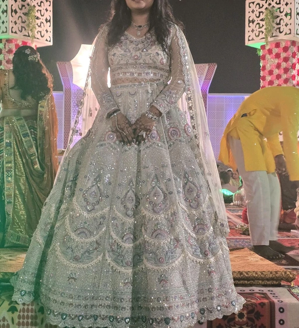 Designer Off-white Lehenga On Rent