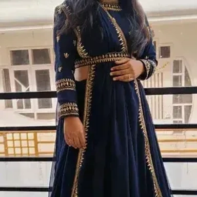 Lehnga's On Rent