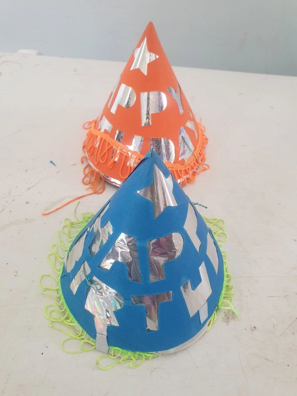 BIRTHDAY CAPS - MIX, MEDIUM