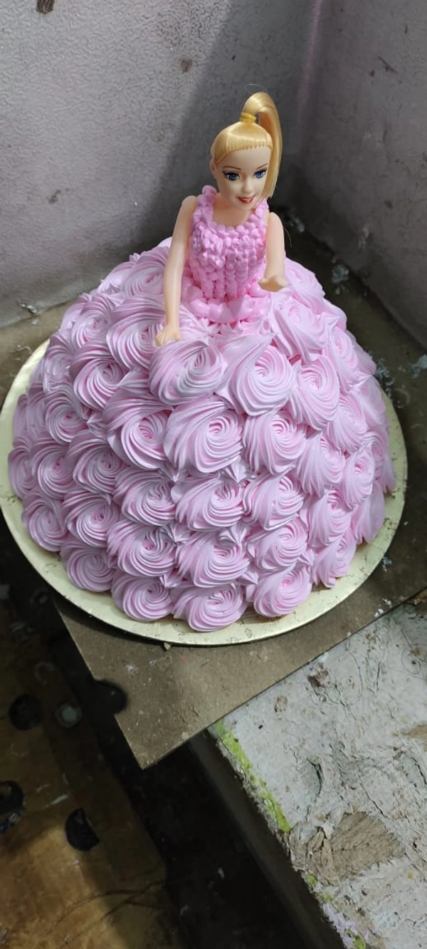 Doll Cake Eggless - 1.5 to 2 KG