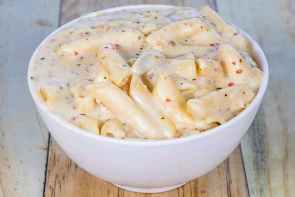 White Sauce Pasta 