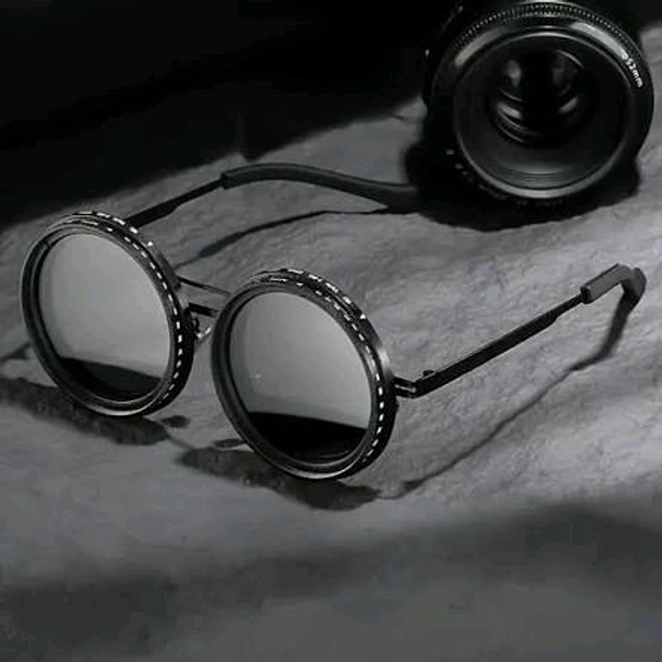 First Lens ProShade – Adjustable Tint Polarized Sunglasses Experience ultimate visual clarity and comfort with the First Lens ProShade – the next generation of adaptive eyewear.    