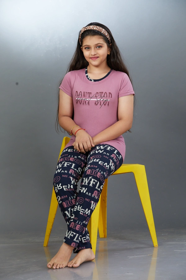 Vee MAX Vee Max Girls Printed Collar Night Suit - Grey, 7-8 Yrs