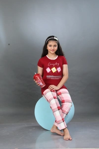 Vee MAX Vee Max Girls Printed Collar Night Suit - Maroon, 4-5 Yrs